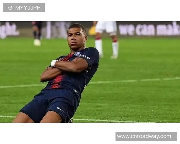 模仿足球明星进球动作的球员是谁他的灵感来源及影响力分析